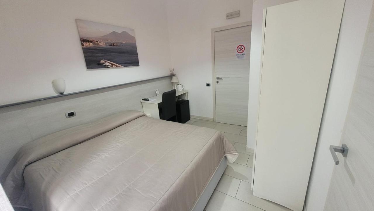 B&B Solimena Неаполь Екстер'єр фото